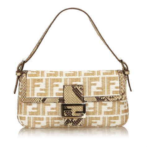 baguette fendi 2015|Fendi baguette second hand.